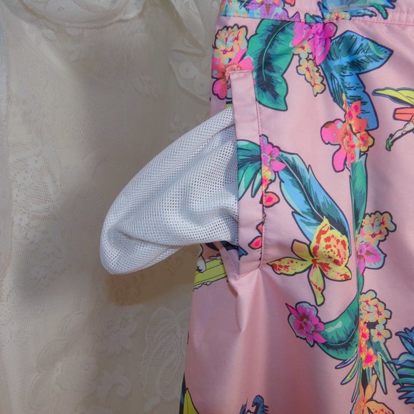 Batman Mesh Lined Swim Trunks Men's XL Pink Hawaiian Floral Surf Elastic Pre-own - Picture 9 of 16